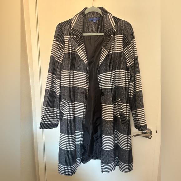 Apt. 9 Jackets & Blazers - Apt. 9 Like New Black and White Checkered Coat, Medium